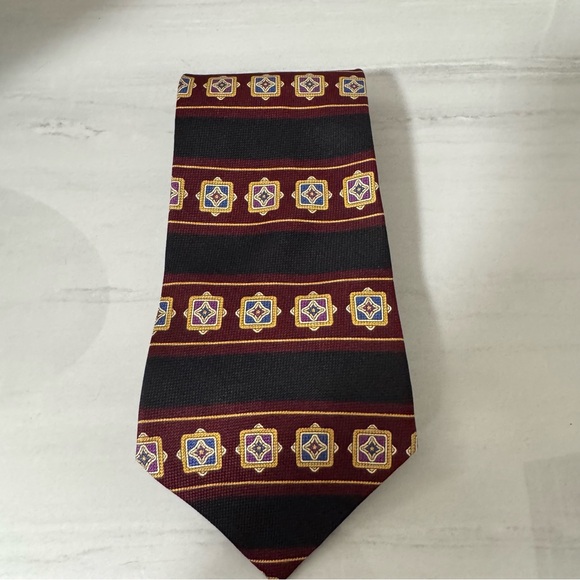 Tommy Hilfiger Other - Tommy Hilfiger Black and Red Geometric Silk Tie